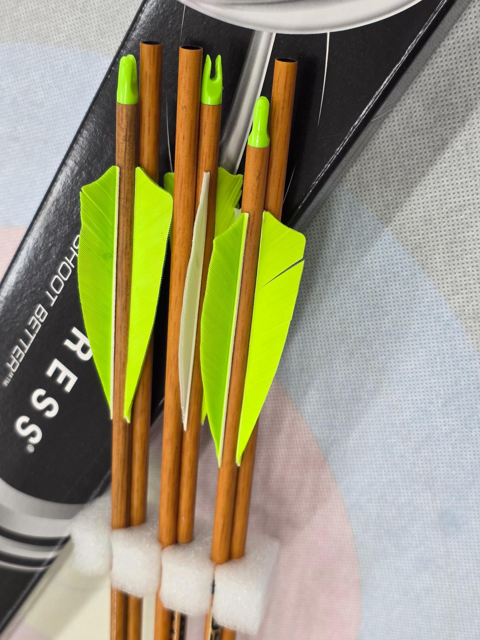 фото Стрела лучная Carbon Express Heritage 6 шт. (натуральное оперение) Стрела лучная Carbon Express Heritage 6 шт. (натуральное оперение)