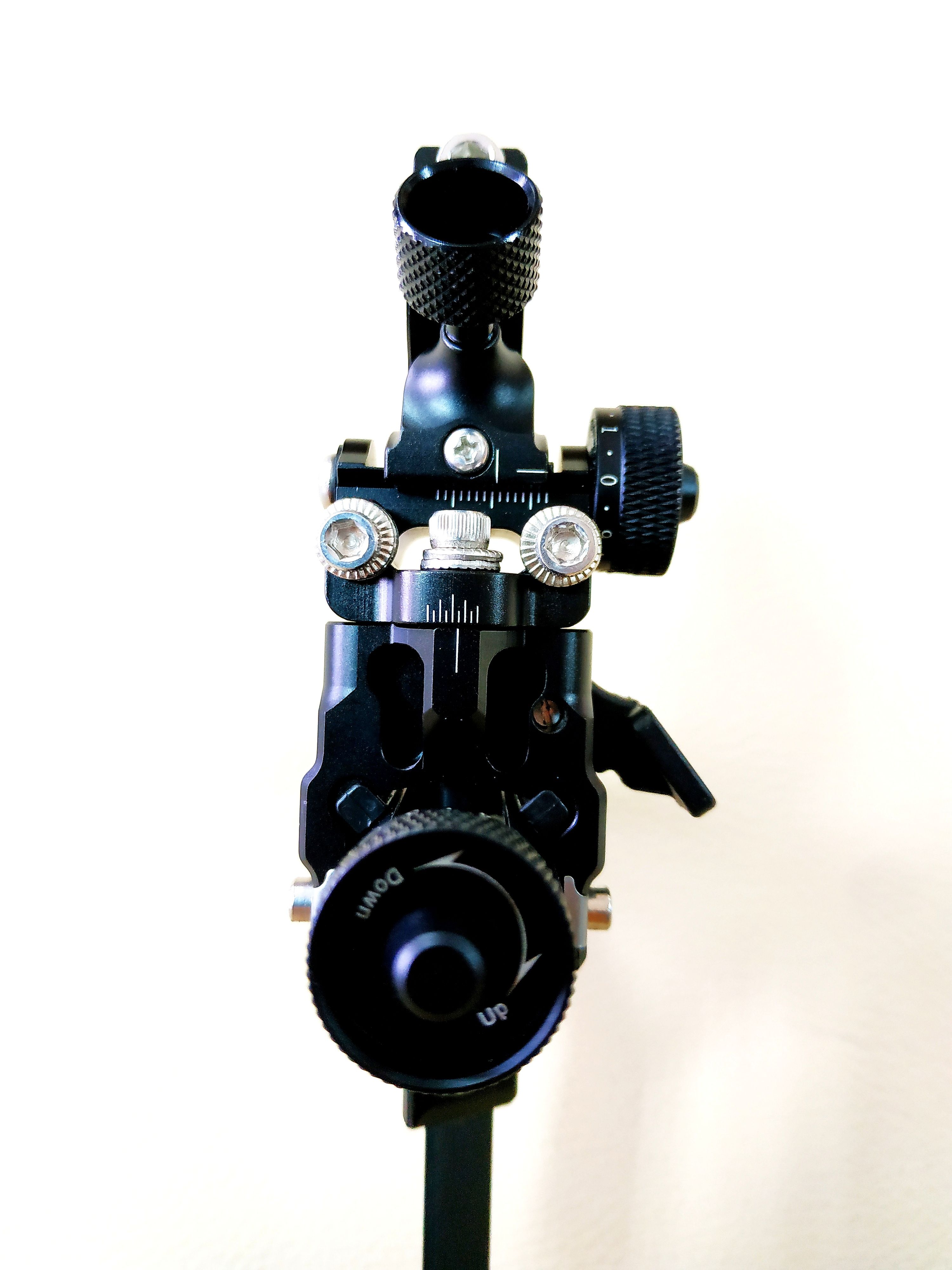 Спортивный прицел для блочного лука Sanlida Carbon X10 9" v2